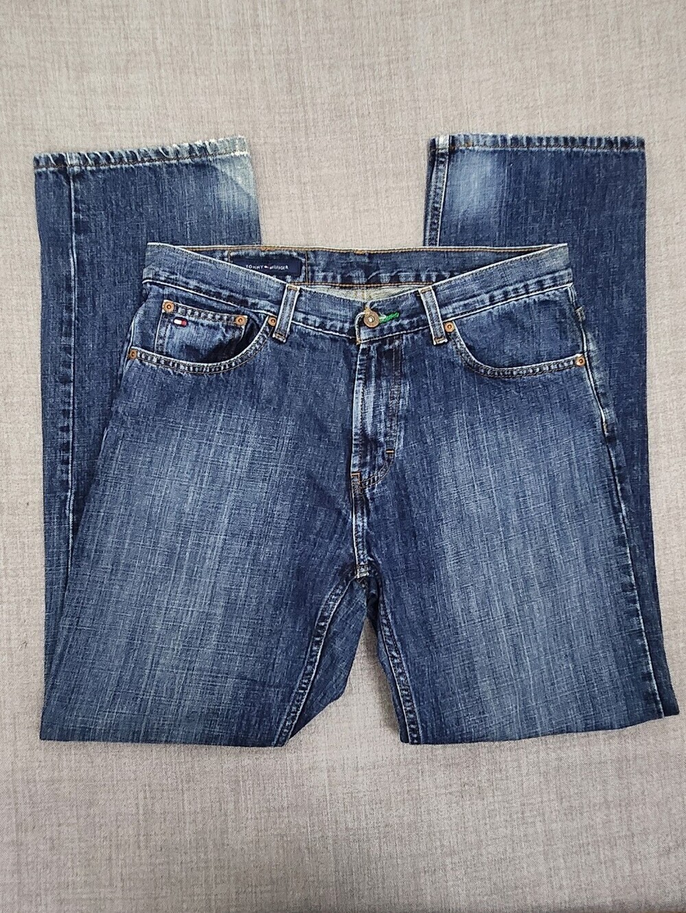 Tommy Hilfiger Custom Straight Medium Wash Denim Jeans 32 × 32 - Picture 2 of 12